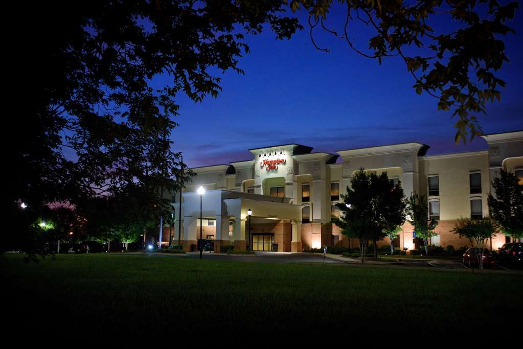 Hampton Inn Fayetteville Exterior foto