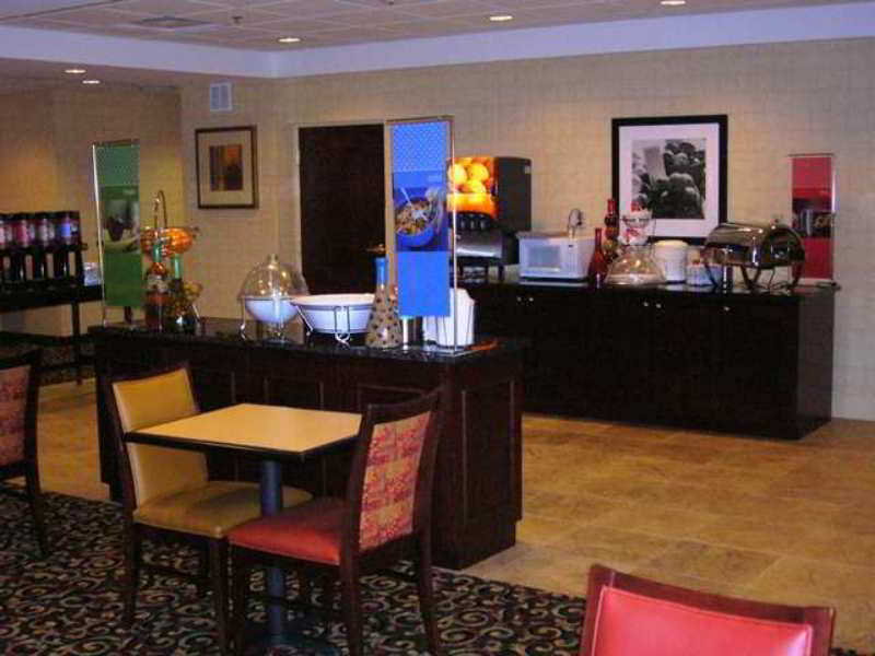 Hampton Inn Fayetteville Restaurant foto